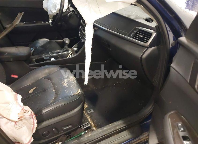 Photo 5 of 2017 Kia Optima EX (VIN 5XXGU4L31HG152217)