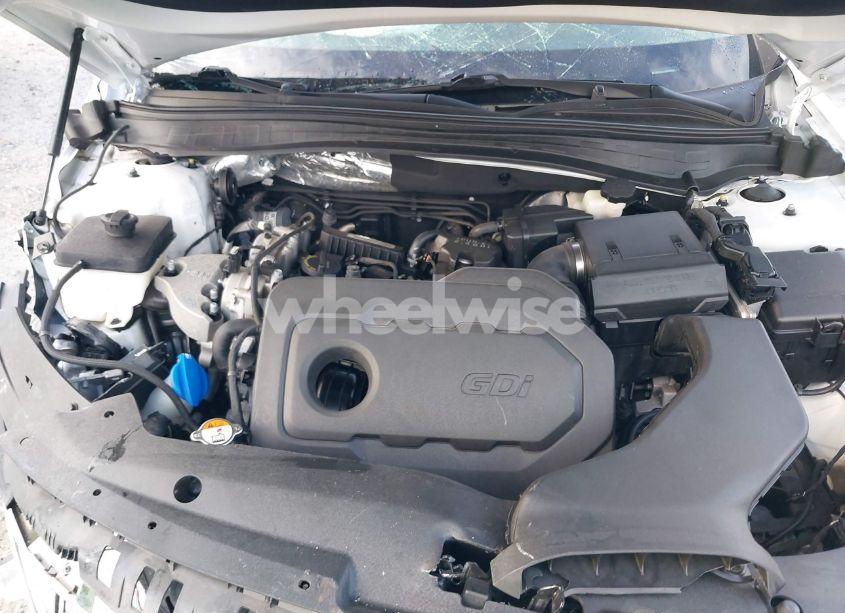 Photo 10 of 2018 Kia Optima EX (VIN 5XXGU4L31JG228525)