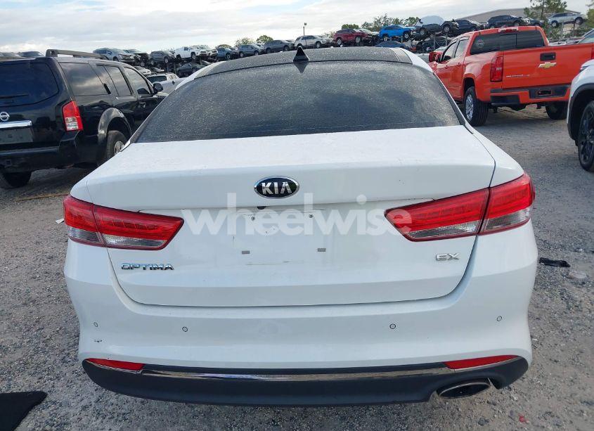 Photo 16 of 2018 Kia Optima EX (VIN 5XXGU4L31JG228525)