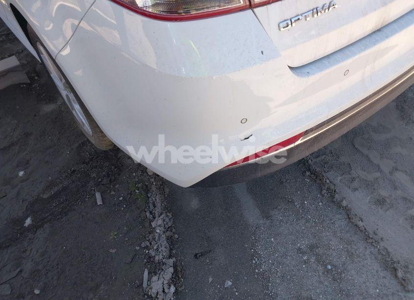 Photo 18 of 2018 Kia Optima EX (VIN 5XXGU4L31JG228525)