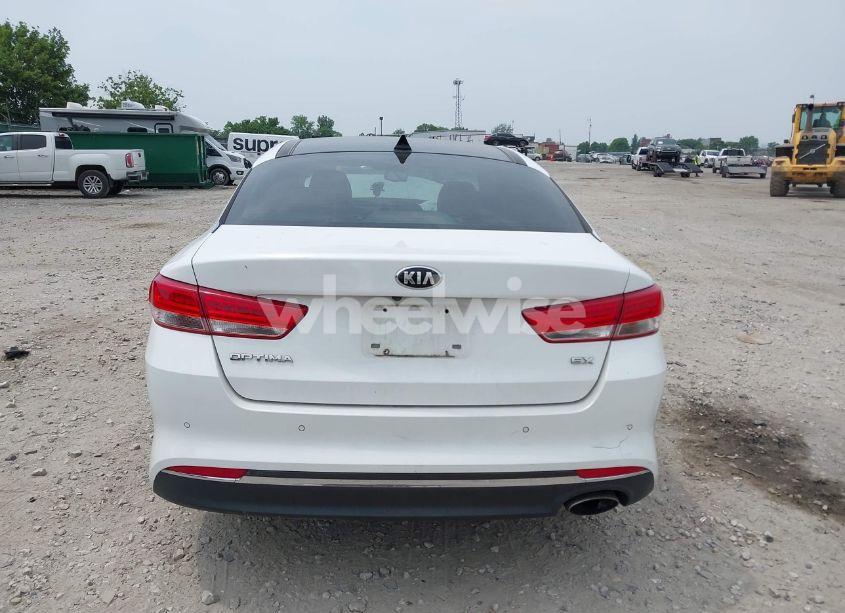 Photo 15 of 2018 Kia Optima EX (VIN 5XXGU4L31JG264876)
