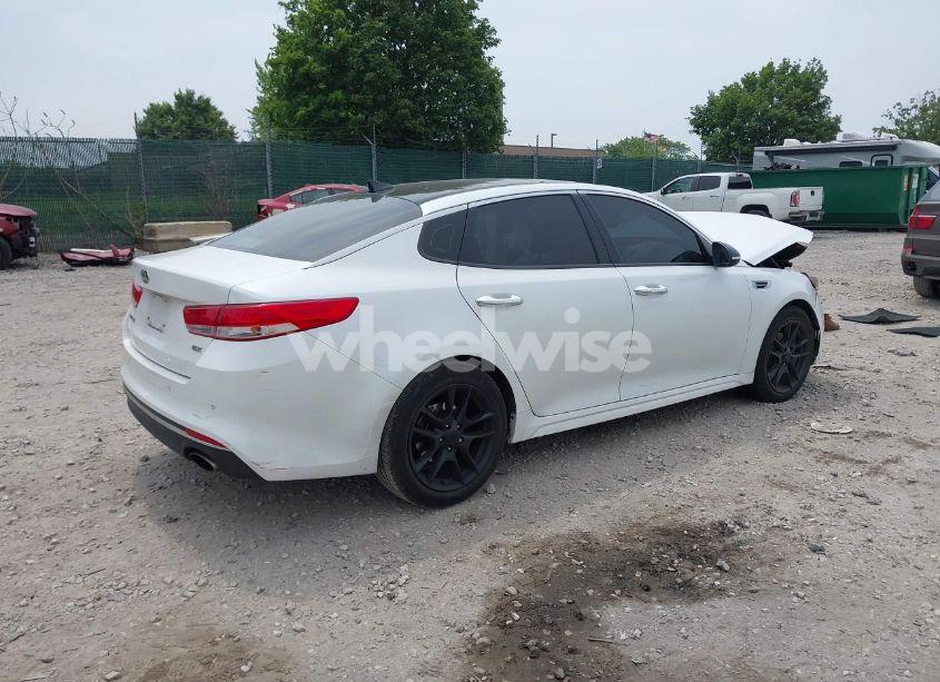 Photo 4 of 2018 Kia Optima EX (VIN 5XXGU4L31JG264876)