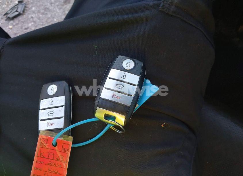 Photo 11 of 2016 Kia Optima EX (VIN 5XXGU4L32GG034756)