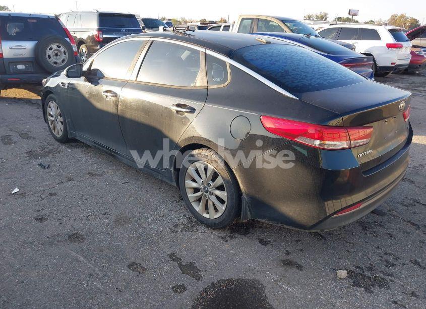 Photo 3 of 2016 Kia Optima EX (VIN 5XXGU4L32GG034756)