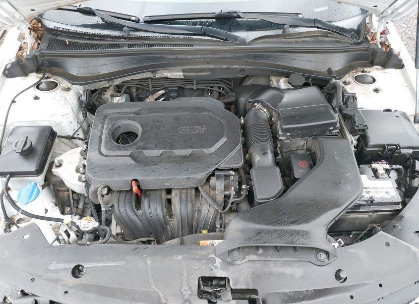 Photo 10 of 2016 Kia Optima EX (VIN 5XXGU4L32GG050794)