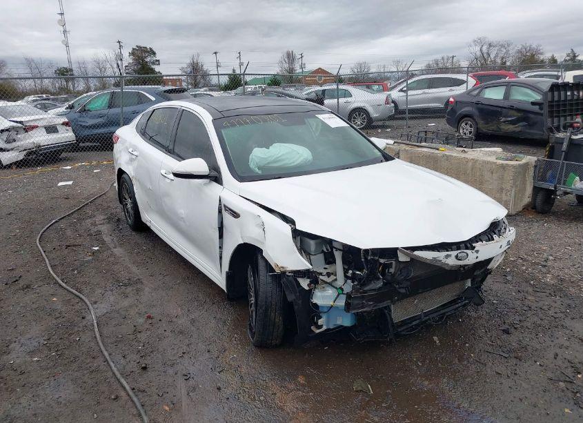 Photo 6 of 2016 Kia Optima EX (VIN 5XXGU4L32GG050794)