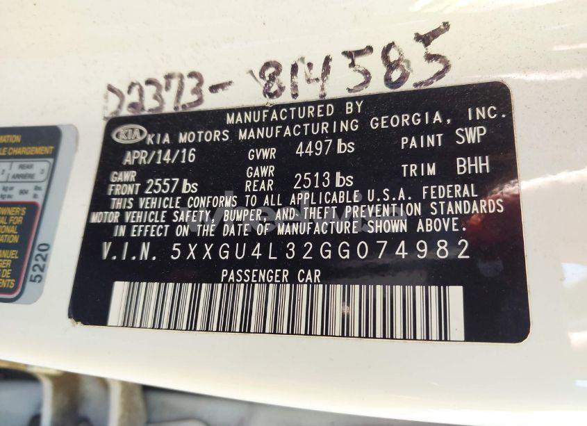 Photo 9 of 2016 Kia Optima EX (VIN 5XXGU4L32GG074982)