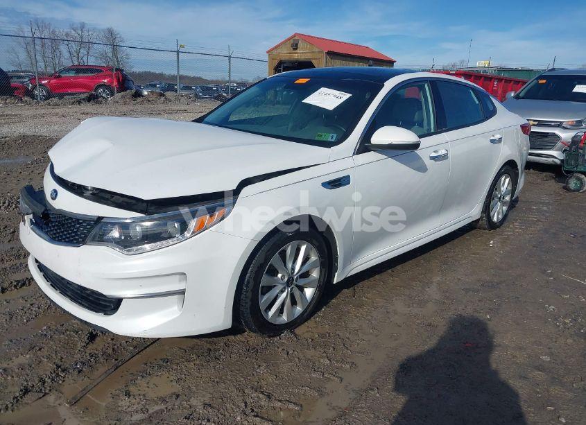 Photo 2 of 2016 Kia Optima EX (VIN 5XXGU4L32GG080832)