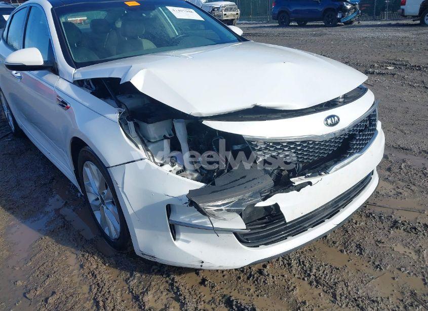 Photo 6 of 2016 Kia Optima EX (VIN 5XXGU4L32GG080832)