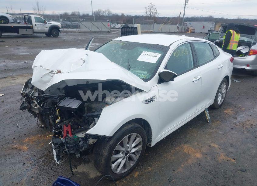 Photo 2 of 2016 Kia Optima EX (VIN 5XXGU4L32GG092608)