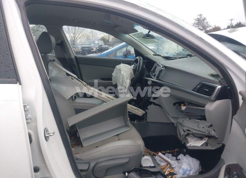 Photo 5 of 2016 Kia Optima EX (VIN 5XXGU4L32GG092608)