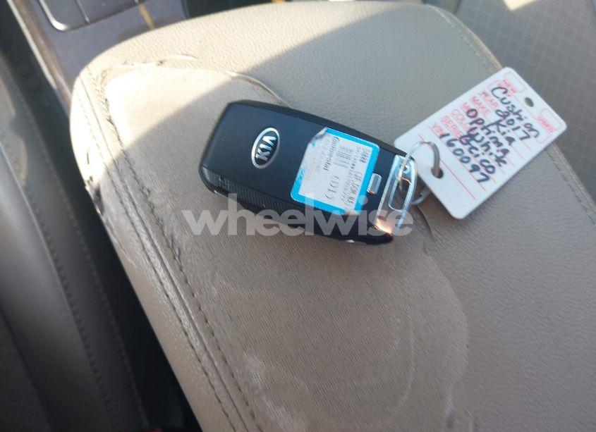 Photo 11 of 2017 Kia Optima EX (VIN 5XXGU4L32HG160097)