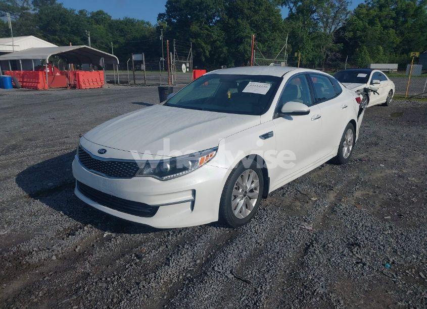 Photo 2 of 2017 Kia Optima EX (VIN 5XXGU4L32HG160097)