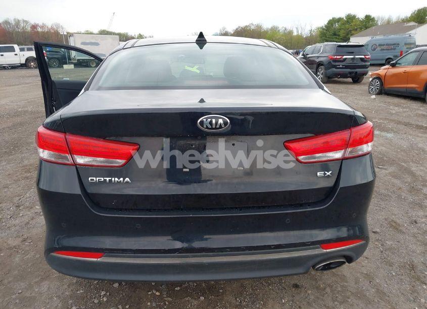 Photo 16 of 2018 Kia Optima EX (VIN 5XXGU4L32JG193039)