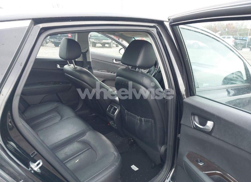 Photo 8 of 2018 Kia Optima EX (VIN 5XXGU4L32JG193039)