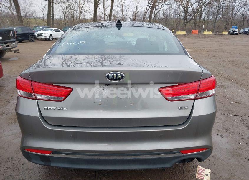 Photo 17 of 2018 Kia Optima EX (VIN 5XXGU4L32JG201205)