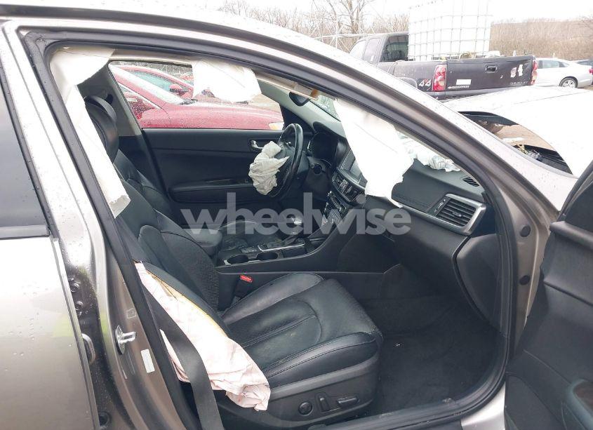 Photo 5 of 2018 Kia Optima EX (VIN 5XXGU4L32JG201205)