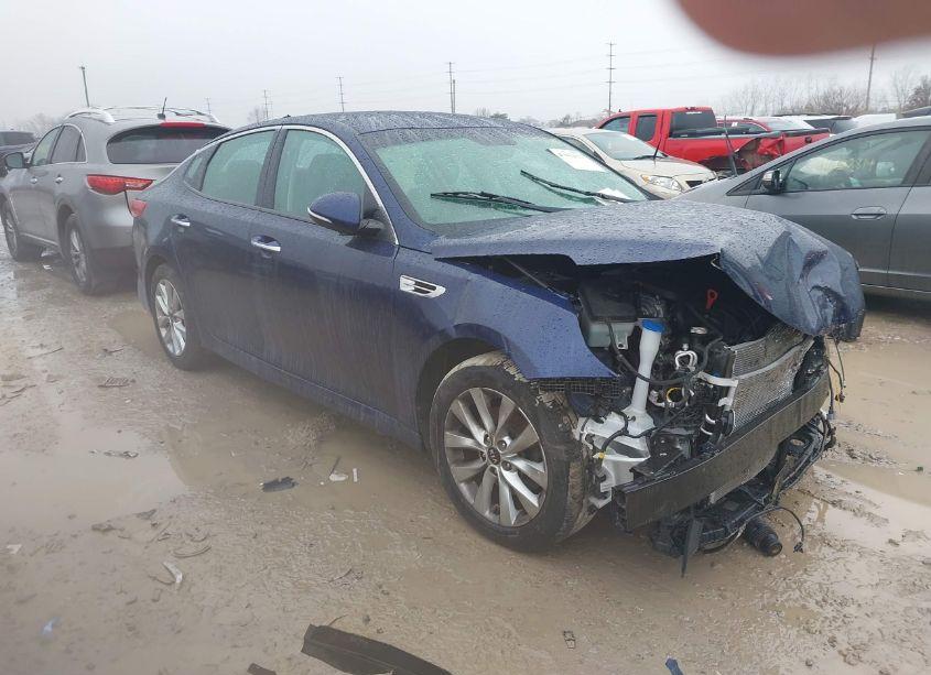 2018 Kia Optima EX (VIN 5XXGU4L32JG221342) main photo