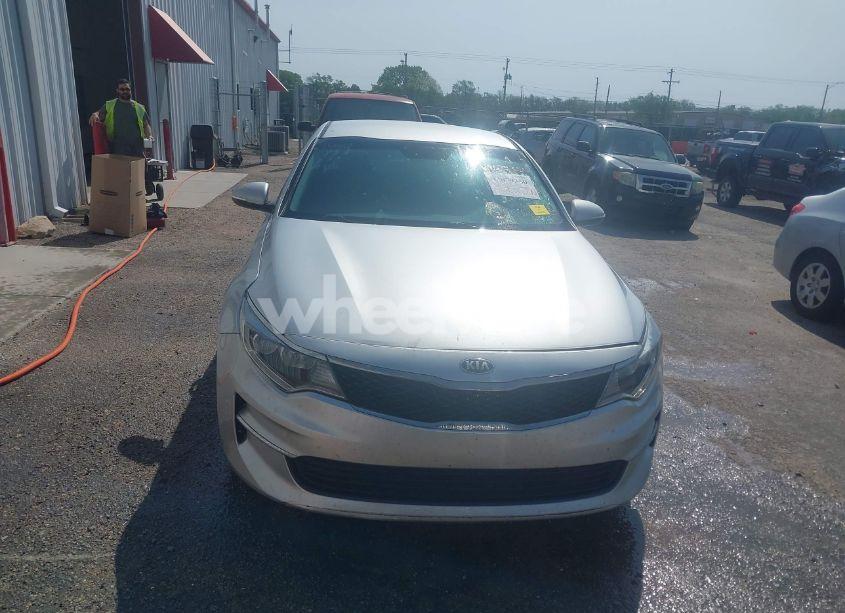 Photo 12 of 2018 Kia Optima EX (VIN 5XXGU4L32JG269794)