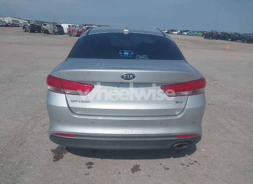 Photo 16 of 2018 Kia Optima EX (VIN 5XXGU4L32JG269794)