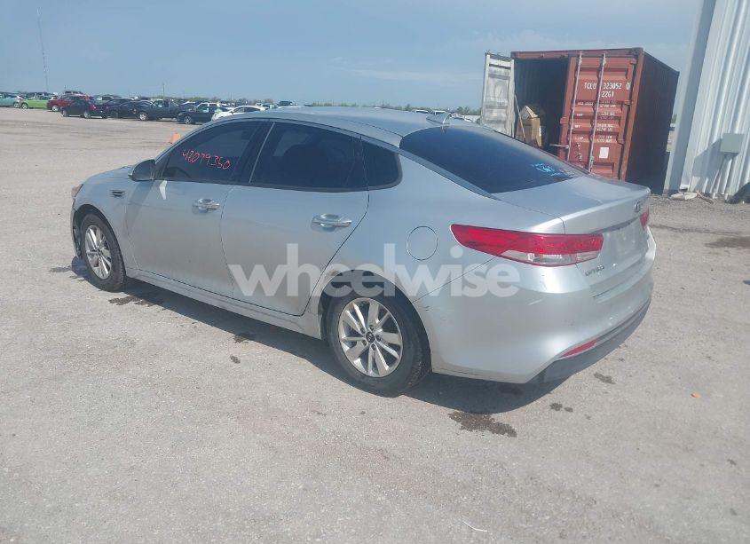 Photo 3 of 2018 Kia Optima EX (VIN 5XXGU4L32JG269794)