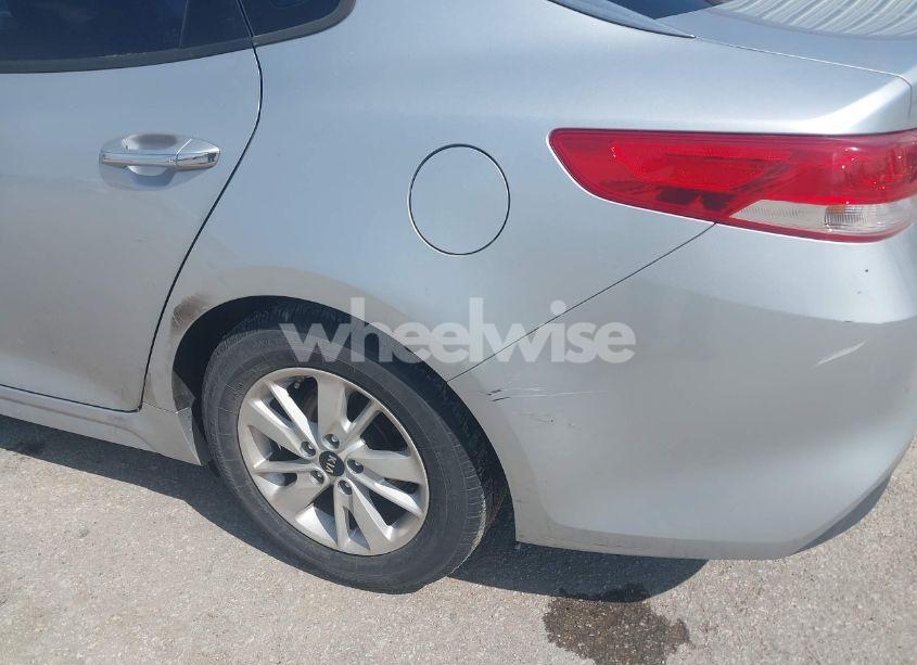 Photo 6 of 2018 Kia Optima EX (VIN 5XXGU4L32JG269794)