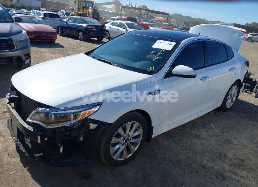 Photo 2 of 2016 Kia Optima EX (VIN 5XXGU4L33GG057978)