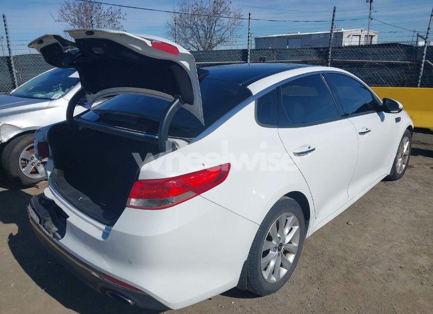 Photo 4 of 2016 Kia Optima EX (VIN 5XXGU4L33GG057978)