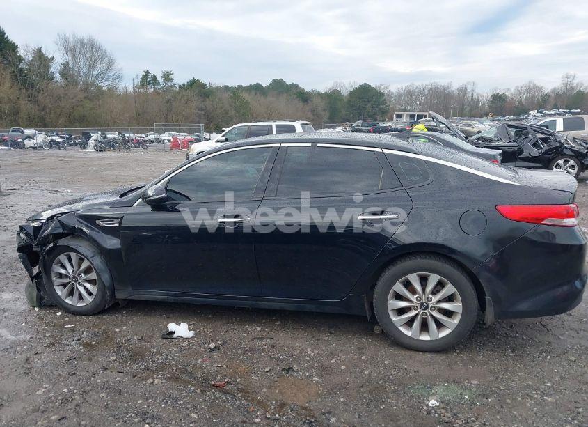 Photo 14 of 2016 Kia Optima EX (VIN 5XXGU4L33GG062484)