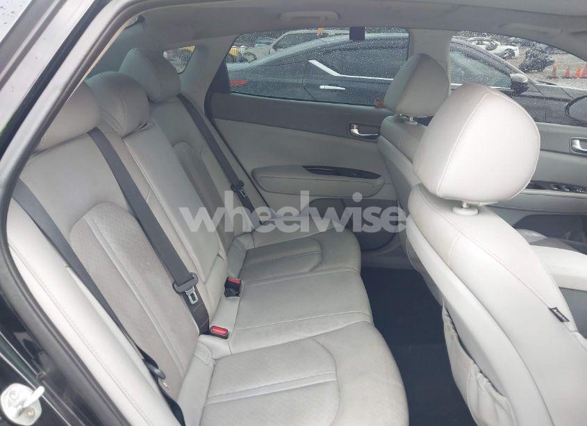 Photo 8 of 2016 Kia Optima EX (VIN 5XXGU4L33GG062484)