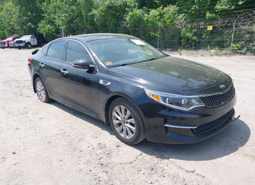 2016 Kia Optima EX (VIN 5XXGU4L33GG063523) main photo