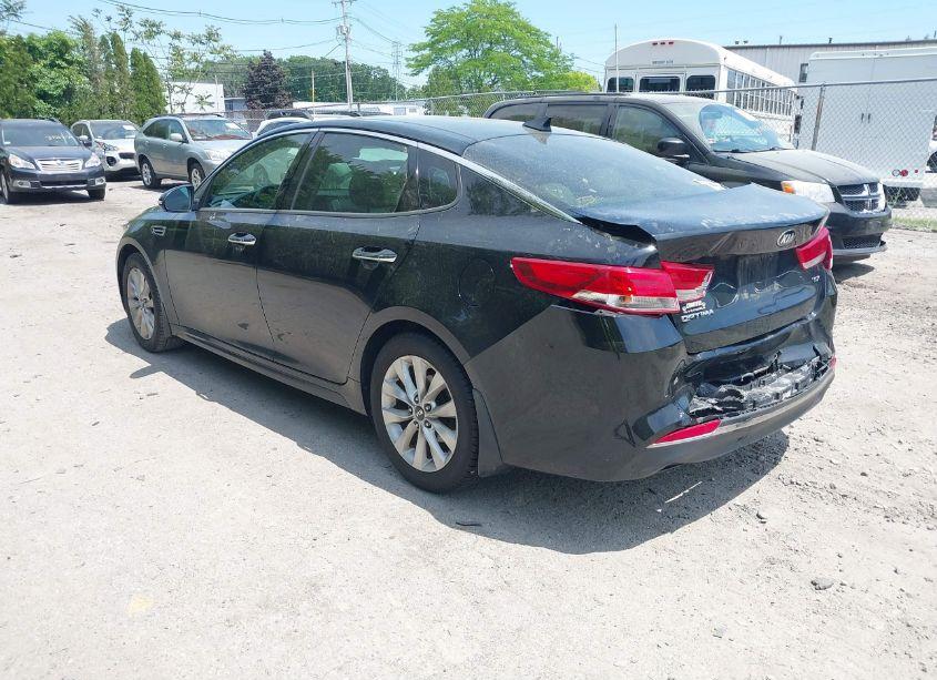 Photo 3 of 2016 Kia Optima EX (VIN 5XXGU4L33GG063523)