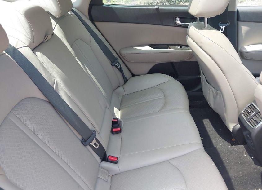 Photo 8 of 2016 Kia Optima EX (VIN 5XXGU4L33GG063523)