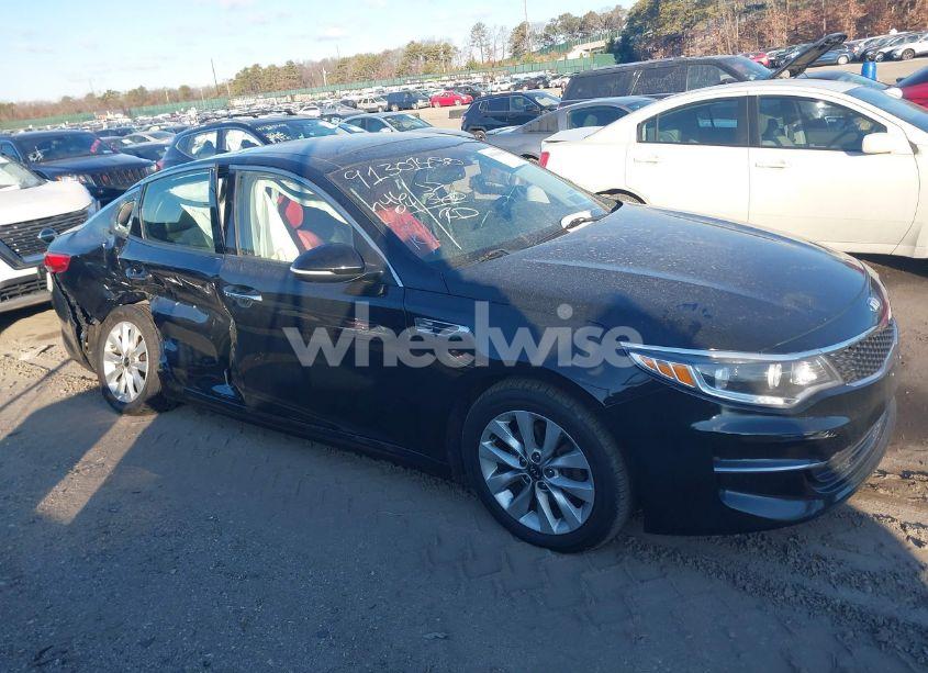 Photo 13 of 2016 Kia Optima EX (VIN 5XXGU4L33GG075431)