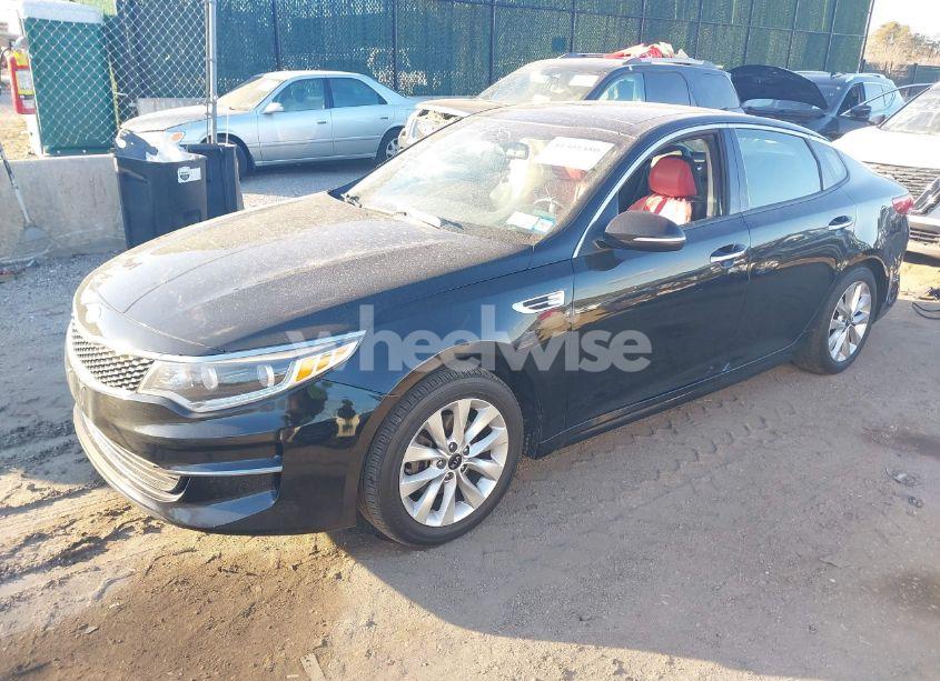 Photo 2 of 2016 Kia Optima EX (VIN 5XXGU4L33GG075431)