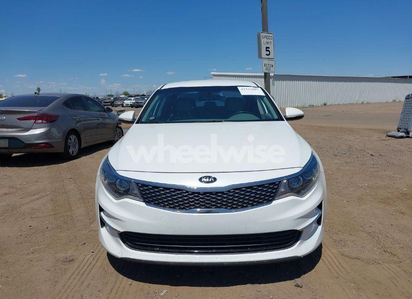 Photo 12 of 2016 Kia Optima EX (VIN 5XXGU4L33GG081455)