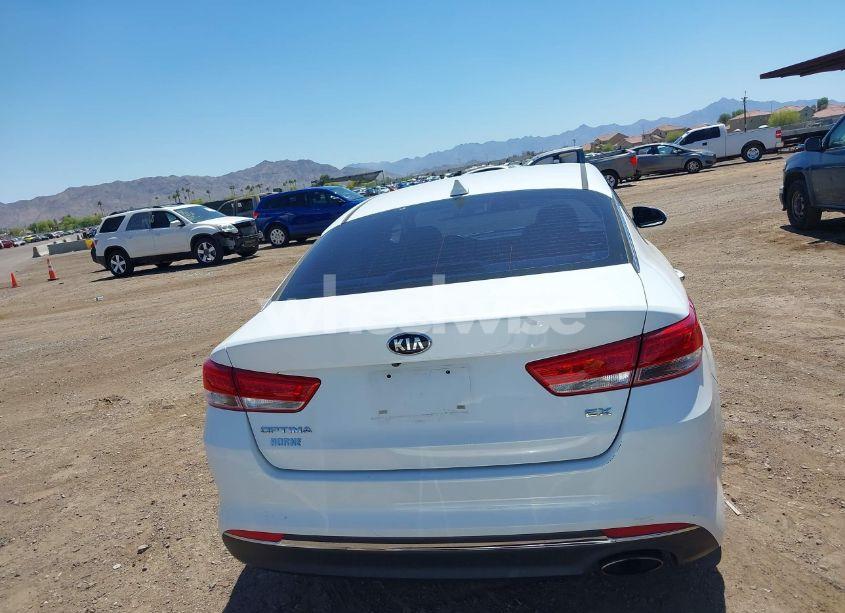 Photo 16 of 2016 Kia Optima EX (VIN 5XXGU4L33GG081455)