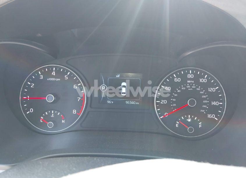 Photo 7 of 2016 Kia Optima EX (VIN 5XXGU4L33GG081455)