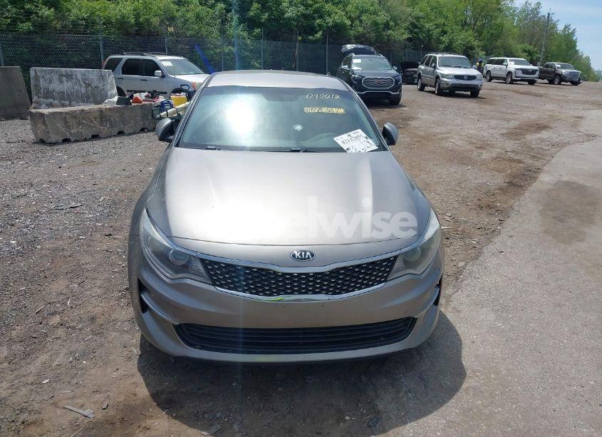 Photo 12 of 2016 Kia Optima EX (VIN 5XXGU4L33GG090012)