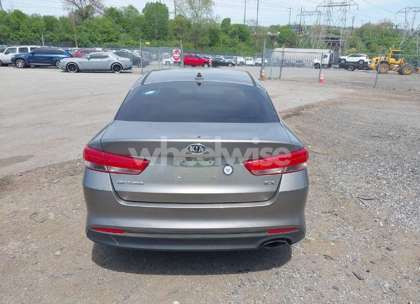 Photo 16 of 2016 Kia Optima EX (VIN 5XXGU4L33GG090012)