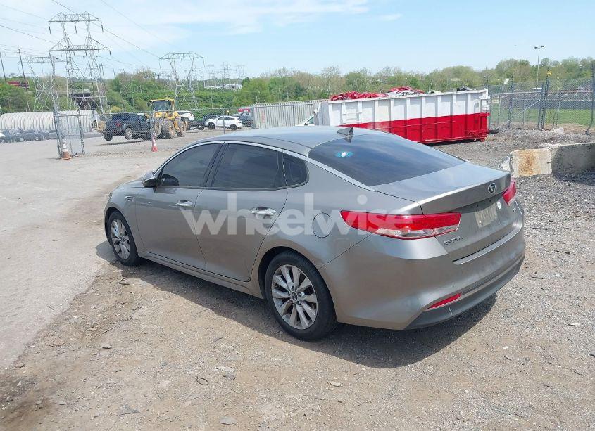 Photo 3 of 2016 Kia Optima EX (VIN 5XXGU4L33GG090012)