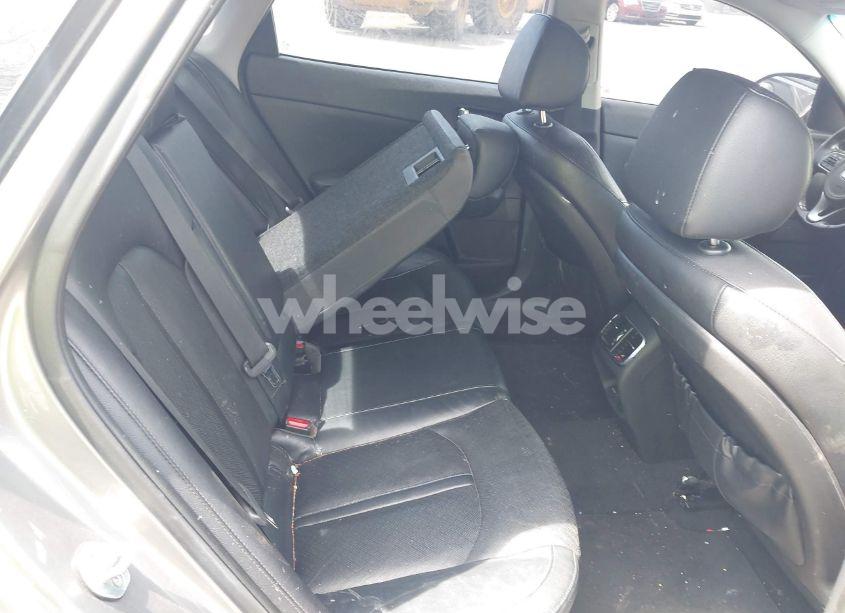 Photo 8 of 2016 Kia Optima EX (VIN 5XXGU4L33GG090012)