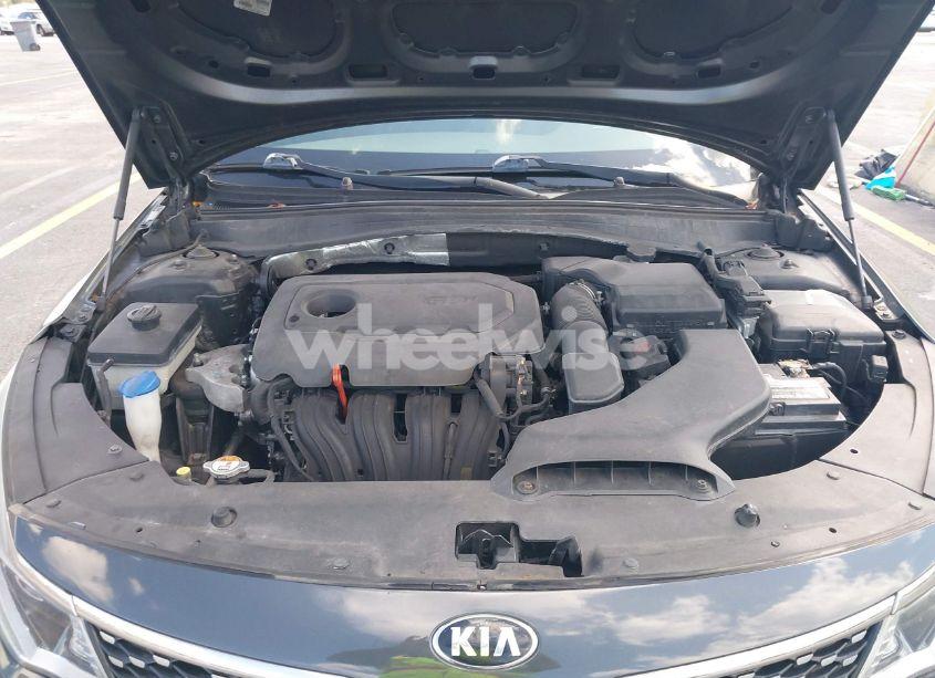 Photo 10 of 2016 Kia Optima EX (VIN 5XXGU4L33GG118830)
