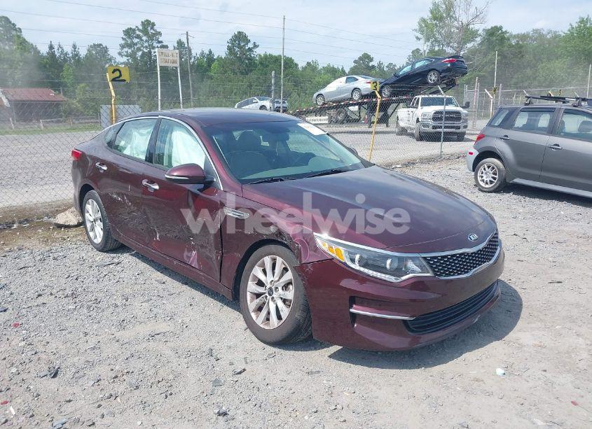 2017 Kia Optima EX (VIN 5XXGU4L33HG137248) main photo