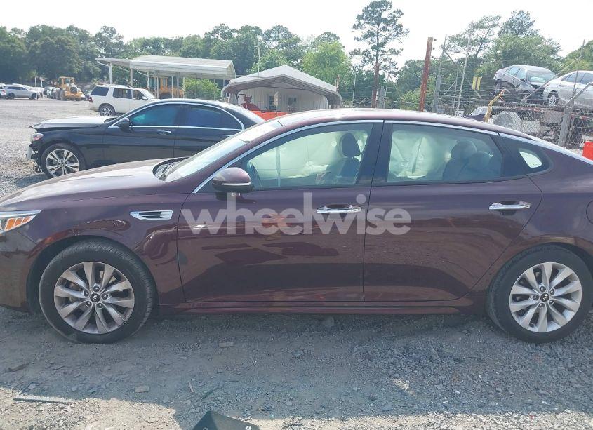 Photo 14 of 2017 Kia Optima EX (VIN 5XXGU4L33HG137248)