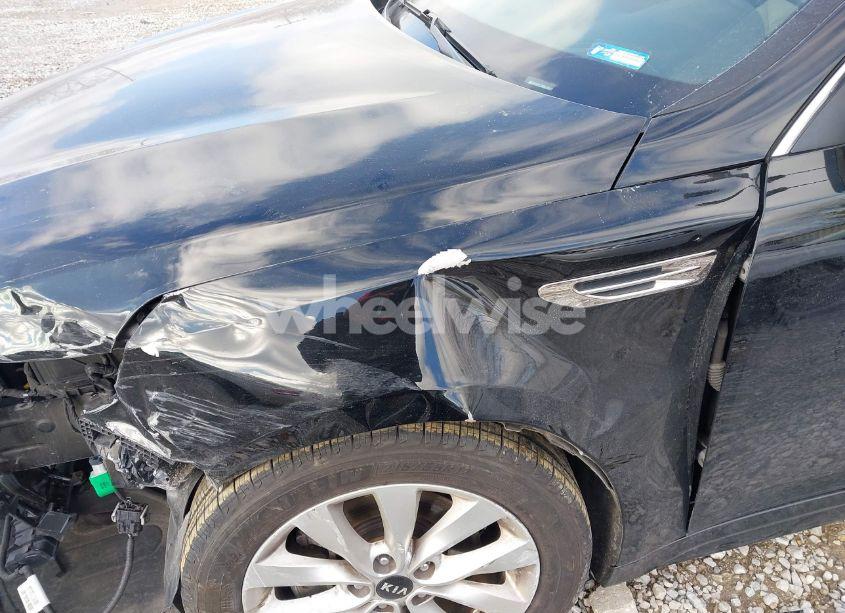 Photo 18 of 2017 Kia Optima EX (VIN 5XXGU4L33HG153871)