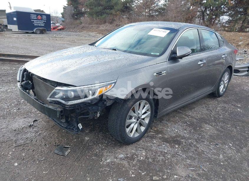 Photo 2 of 2017 Kia Optima EX (VIN 5XXGU4L33HG158438)