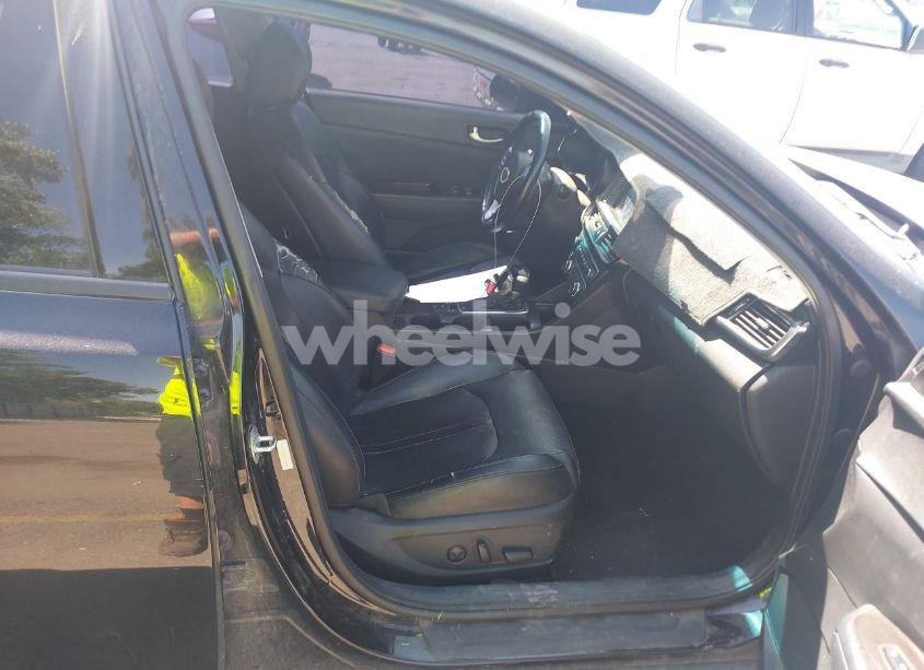 Photo 5 of 2017 Kia Optima EX (VIN 5XXGU4L33HG168578)