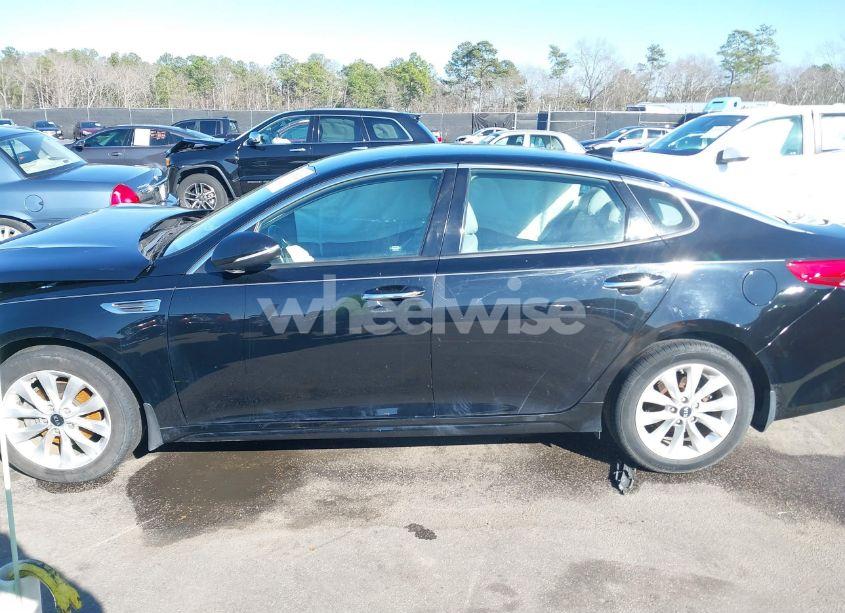 Photo 13 of 2017 Kia Optima EX (VIN 5XXGU4L33HG171500)