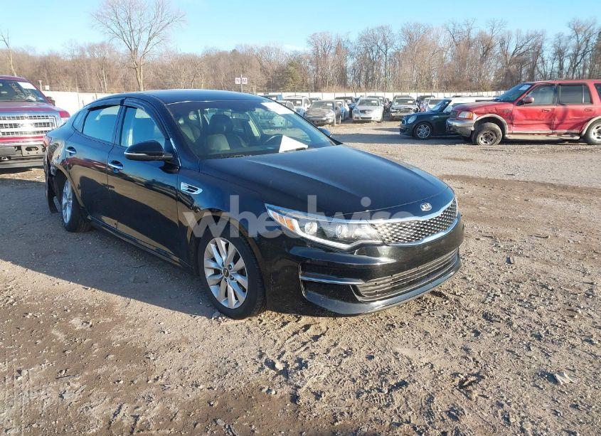 2017 Kia Optima EX (VIN 5XXGU4L33HG176003) main photo